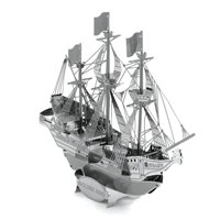 Metal Earth ships - metal golden hind 1